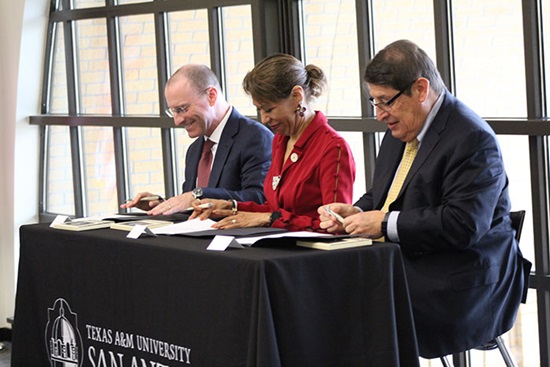 George B. Hernández, Jr., president and CEO for University Health, joined executives from Texas A&M University – San Antonio and Texas A&M University Health Science Center in formally creating a partnership.