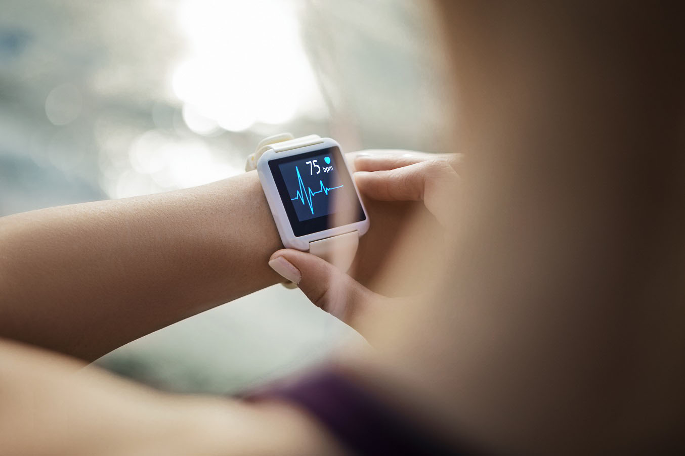 Smart watch showing the person's heart rate